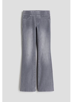 H & M - Rozszerzane spodnie dżersejowe - Szary ze sklepu H&M w kategorii Spodnie dziewczęce - zdjęcie 169682017