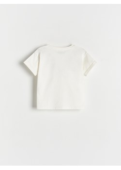 Reserved - T-shirt z ozdobnym haftem - złamana biel ze sklepu Reserved w kategorii Bluzki dziewczęce - zdjęcie 169683235