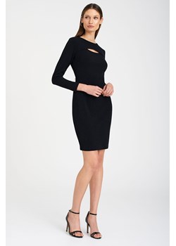 Czarna krótka sukienka damska z wycięciem przy dekolcie ze sklepu 5.10.15 w kategorii Sukienki - zdjęcie 169685916