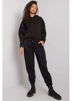 Czarne spodnie dresowe damskie z bawełny Esher RUE PARIS ze sklepu 5.10.15 w kategorii Spodnie damskie - zdjęcie 169687848