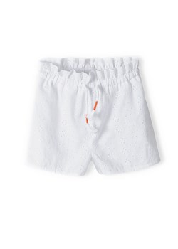 Białe szorty bawełniane dla niemowlaka z haftem ze sklepu 5.10.15 w kategorii Spodenki niemowlęce - zdjęcie 169688776