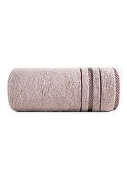 Ręcznik koral (06) 70x140 cm pudrowy ze sklepu 5.10.15 w kategorii Ręczniki - zdjęcie 169689595