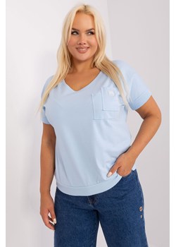 Jasnoniebieska bawełniana bluzka plus size ze sklepu 5.10.15 w kategorii Bluzki damskie - zdjęcie 169691235