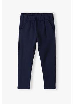 Granatowe spodnie chłopięce regular Max&Mia ze sklepu 5.10.15 w kategorii Spodnie chłopięce - zdjęcie 169691806