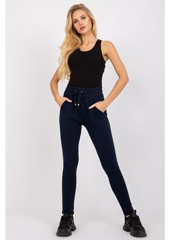 Granatowe spodnie dresowe Cadence ze sklepu 5.10.15 w kategorii Spodnie damskie - zdjęcie 169691845