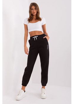 Czarne dresowe spodnie jogger ze sklepu 5.10.15 w kategorii Spodnie damskie - zdjęcie 169692586