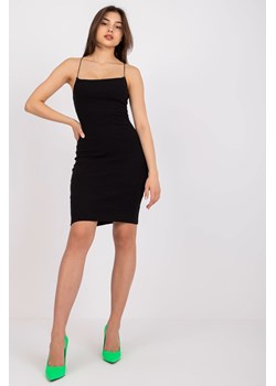 Sukienka z cienkimi ramiączkami z ozdobnymi plecami - czarna ze sklepu 5.10.15 w kategorii Sukienki - zdjęcie 169692775