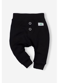 Czarne spodnie niemowlęce z bawełny organicznej dla chłopca ze sklepu 5.10.15 w kategorii Spodnie i półśpiochy - zdjęcie 169692838
