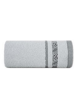 Popielaty ręcznik ze zdobieniami 50x90 cm ze sklepu 5.10.15 w kategorii Ręczniki - zdjęcie 169693119