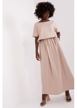 Beżowa casualowa sukienka basic z okrągłym dekoltem ze sklepu 5.10.15 w kategorii Sukienki - zdjęcie 169693539
