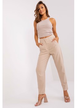 Beżowe eleganckie spodnie z kieszeniami OCH BELLA ze sklepu 5.10.15 w kategorii Spodnie damskie - zdjęcie 169694057
