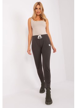 Spodnie dresowe ciemny khaki ze sklepu 5.10.15 w kategorii Spodnie damskie - zdjęcie 169694107