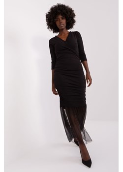 Czarna sukienka damska dopasowana z marszczeniami ze sklepu 5.10.15 w kategorii Sukienki - zdjęcie 169694159