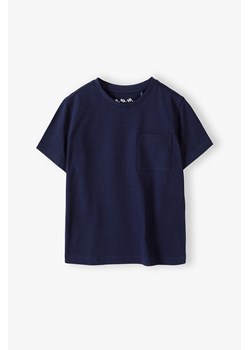 Granatowy t-shirt bawełniany z kieszonką - 5.10.15. ze sklepu 5.10.15 w kategorii T-shirty chłopięce - zdjęcie 169694466