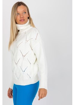 RUE PARIS Ecru ciepły sweter z golfem w ażurowy wzór ze sklepu 5.10.15 w kategorii Swetry damskie - zdjęcie 169694806