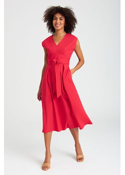 Długa sukienka z ozdobnym wiązaniem czerwona ze sklepu 5.10.15 w kategorii Sukienki - zdjęcie 169698026