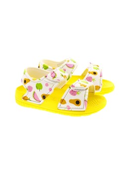 Sandały dziewczęce żółte zapinane na rzep- owoce ze sklepu 5.10.15 w kategorii Sandały dziecięce - zdjęcie 169698637