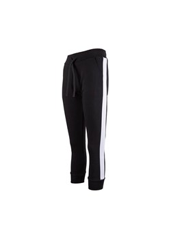 Spodnie dresowe dla chłopca czarne z białym lampasem ze sklepu 5.10.15 w kategorii Spodnie chłopięce - zdjęcie 169698808