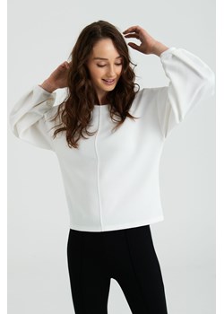 Bluza damska nierozpinana biała ze sklepu 5.10.15 w kategorii Bluzy damskie - zdjęcie 169700046