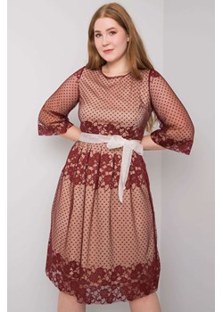Bordowa sukienka damska plus size z wiązaniem ze sklepu 5.10.15 w kategorii Sukienki - zdjęcie 169700319