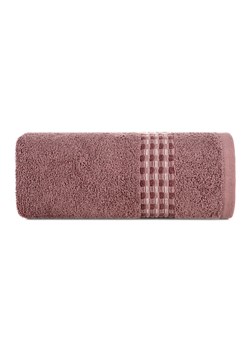 Różowy ręcznik ze zdobieniami 50x90 cm ze sklepu 5.10.15 w kategorii Ręczniki - zdjęcie 169701619
