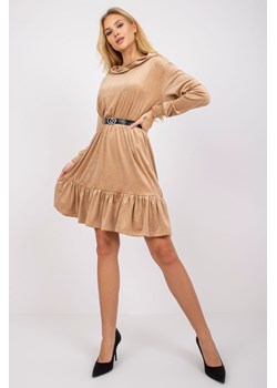 Sukienka welurowa z paskiem - beżowa ze sklepu 5.10.15 w kategorii Sukienki - zdjęcie 169703546
