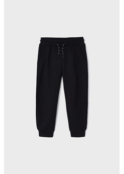 Czarne spodnie dresowe chłopięce ze sklepu 5.10.15 w kategorii Spodnie chłopięce - zdjęcie 169704986