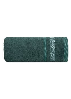 Ciemnozielony ręcznik z ozdobnymi pasami 50x90 cm ze sklepu 5.10.15 w kategorii Ręczniki - zdjęcie 169705227