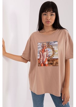 Beżowy damski t-shirt oversize z nadrukiem ze sklepu 5.10.15 w kategorii Bluzki damskie - zdjęcie 169705237