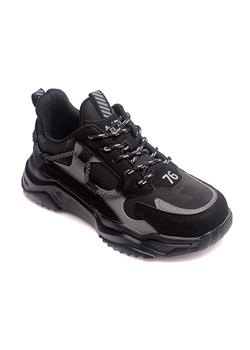 Czarne sznurowane buty sportowe chłopięce Weestep ze sklepu 5.10.15 w kategorii Buty sportowe dziecięce - zdjęcie 169706668