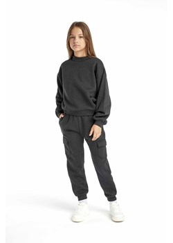 Czarny komplet dresowy dziewczęcy- bluza i spodnie bojówki ze sklepu 5.10.15 w kategorii Dresy dziewczęce - zdjęcie 169707335