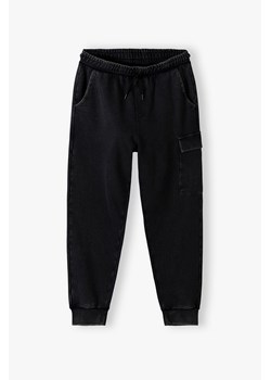 Czarne spodnie dresowe z efektem sprania - Lincol&Sharks ze sklepu 5.10.15 w kategorii Spodnie chłopięce - zdjęcie 169707408