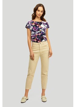 Spodnie damskie klasyczne beżowe ze sklepu 5.10.15 w kategorii Spodnie damskie - zdjęcie 169707699