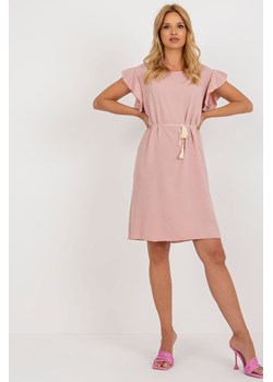 Jasnoróżowa prosta sukienka na co dzień do kolana ze sklepu 5.10.15 w kategorii Sukienki - zdjęcie 169707986
