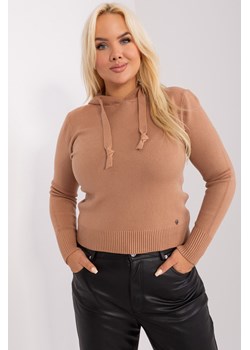 Sweter damski plus size z wiskozą camelowy ze sklepu 5.10.15 w kategorii Swetry damskie - zdjęcie 169708707