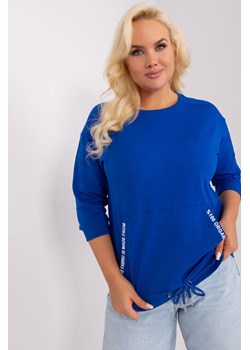 Bluzka plus size z kieszenią kobaltowy ze sklepu 5.10.15 w kategorii Bluzki damskie - zdjęcie 169709465