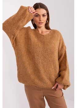 Sweter oversize z dzianiny camelowy ze sklepu 5.10.15 w kategorii Swetry damskie - zdjęcie 169711777
