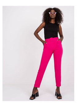 Różowe spodnie damskie z paskiem ze sklepu 5.10.15 w kategorii Spodnie damskie - zdjęcie 169711839