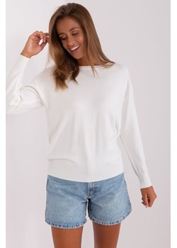 Ecru damski sweter klasyczny z długim rękawem ze sklepu 5.10.15 w kategorii Swetry damskie - zdjęcie 169711947