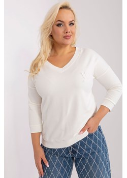 Damska bluzka plus size z naszywką ecru ze sklepu 5.10.15 w kategorii Bluzki damskie - zdjęcie 169712048