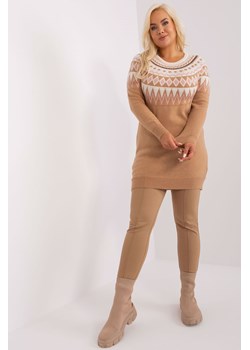Camelowy sweter plus size z okrągłym dekoltem ze sklepu 5.10.15 w kategorii Swetry damskie - zdjęcie 169712796