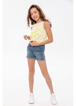 Szorty jeansowe dla dziewczynki z haftem ze sklepu 5.10.15 w kategorii Spodenki dziewczęce - zdjęcie 169714277