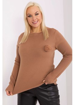 Casualowy sweter plus size z dzianiny camelowy ze sklepu 5.10.15 w kategorii Swetry damskie - zdjęcie 169714446