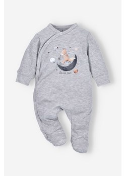 Pajac niemowlęcy SPACE TOUR z bawełny organicznej dla chłopca - szary ze sklepu 5.10.15 w kategorii Pajacyki - zdjęcie 169714717