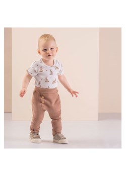 Spodnie dresowe chłopięce Benio ze sklepu 5.10.15 w kategorii Spodnie i półśpiochy - zdjęcie 169714928