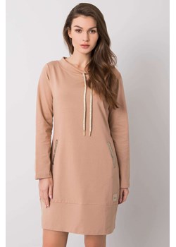 Camelowa sukienka z kieszeniami Holly ze sklepu 5.10.15 w kategorii Sukienki - zdjęcie 169714945