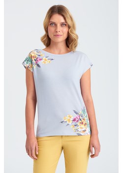 T-shirt damski w kwiaty bękitny ze sklepu 5.10.15 w kategorii Bluzki damskie - zdjęcie 169718416