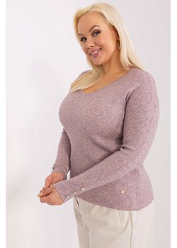 Klasyczny sweter plus size z wiskozy jasny różowy ze sklepu 5.10.15 w kategorii Swetry damskie - zdjęcie 169720308
