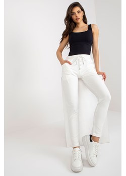 Ecru damskie spodnie dresowe z guzikami ze sklepu 5.10.15 w kategorii Spodnie damskie - zdjęcie 169720638