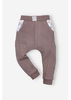 Spodnie dresowe  z bawełny organicznej dla chłopca- brązowe ze sklepu 5.10.15 w kategorii Spodnie i półśpiochy - zdjęcie 169721125